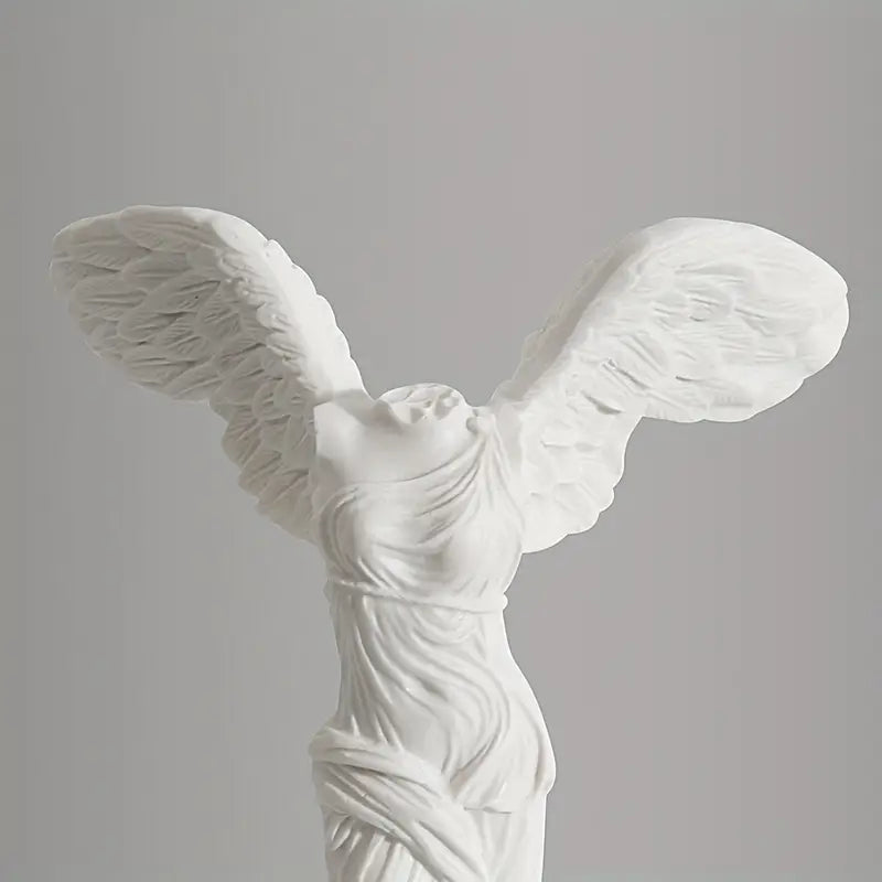 Aeris Winged Victory Beeldje