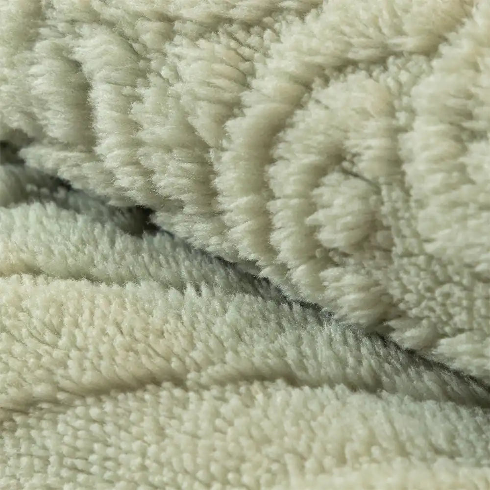 All Season Nordic Style Carved Plush Decorative Non-Slip Couch Cover